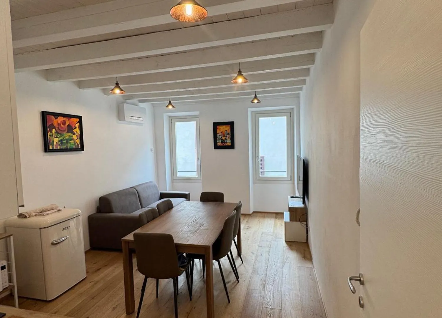 Loggia Tre Piazze Apartments ブレシア