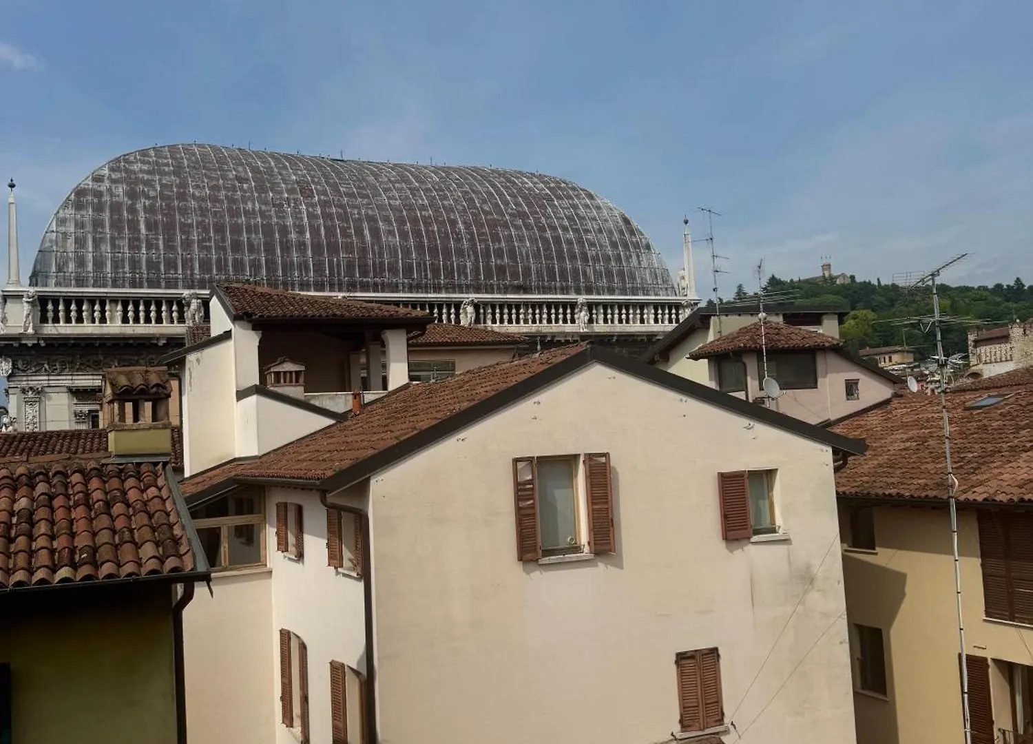Loggia Tre Piazze Apartments ブレシア 0*,  イタリア