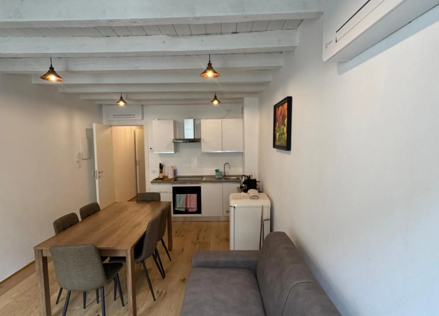 Loggia Tre Piazze Apartments ブレシア