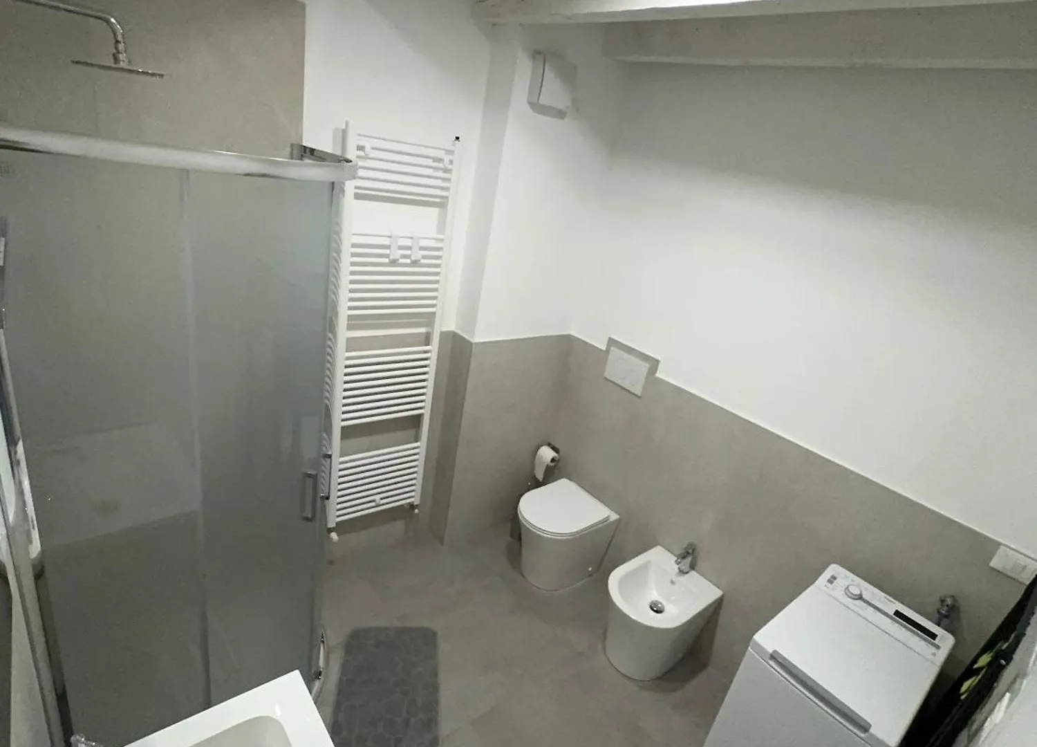 Loggia Tre Piazze Apartments ブレシア